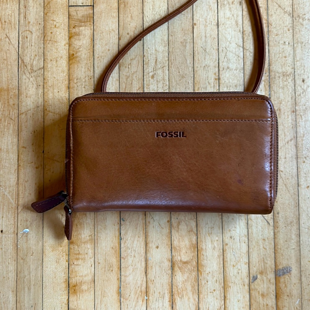 Fossil Leather Purse with Detachable Clutch
